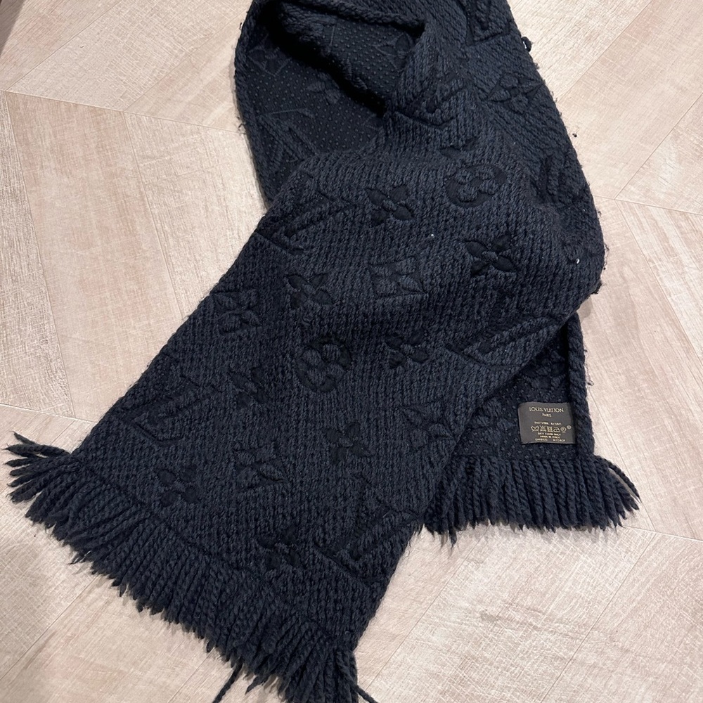Louis Vuitton Logomania Wool Scarf